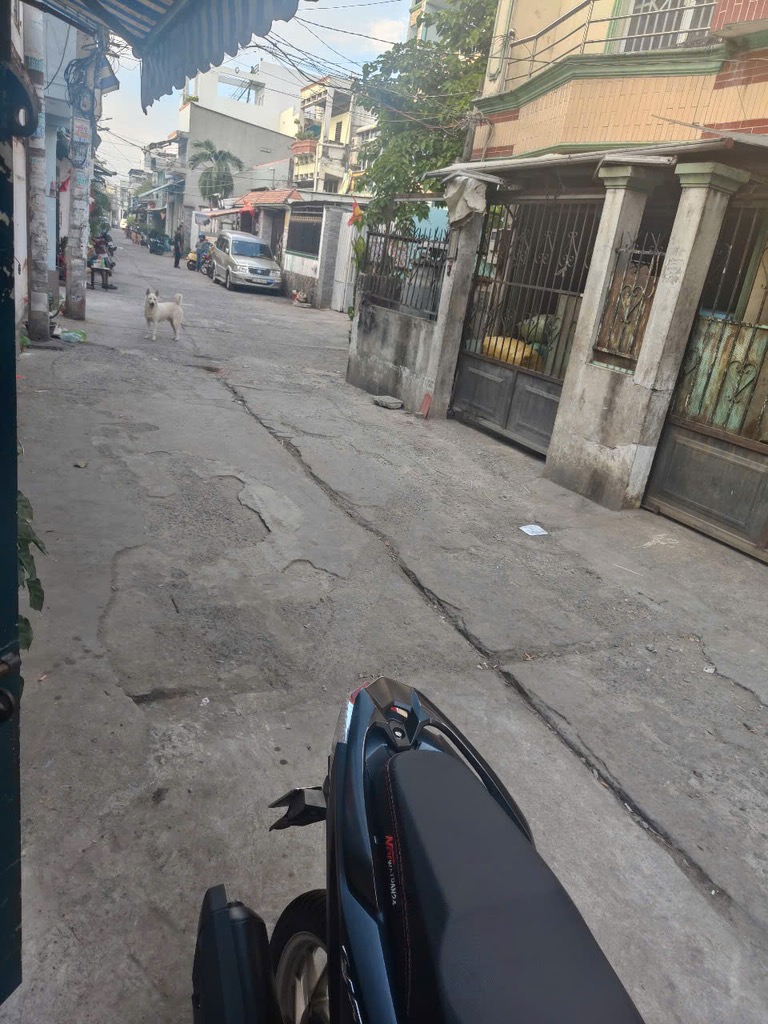HẺM XE TẢI THÔNG - KỀ BÊN TÂN HOÀ ĐÔNG - BÌNH TRỊ ĐÔNG - NGAY NGÃ TƯ 4 XÃ - 2 TẦNG - 33M2 - 2 PHÒNG - Ảnh 3